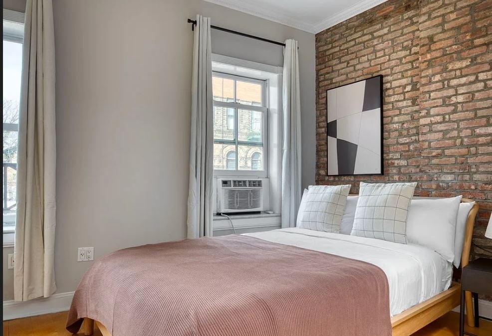 120 Christopher Street - Photo 4