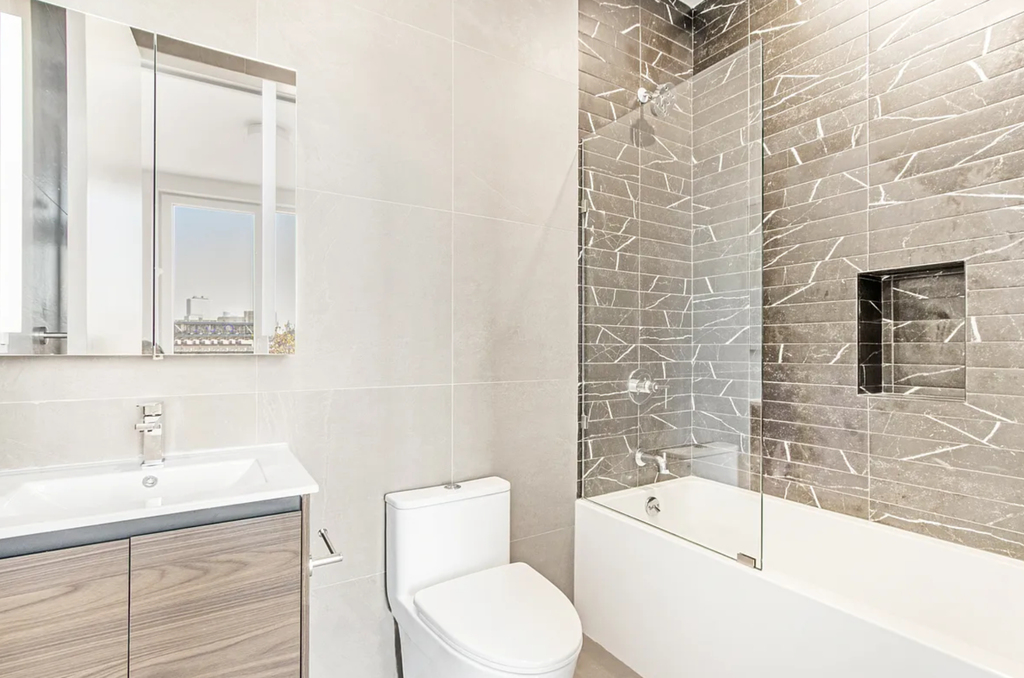 368 Leonard Street - Photo 5
