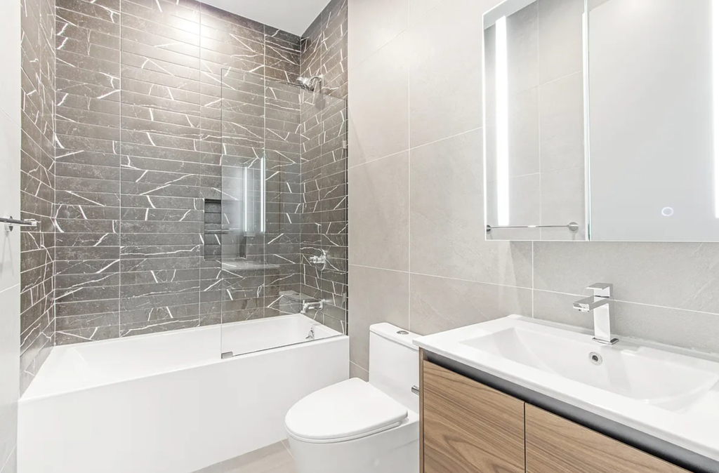 368 Leonard Street - Photo 6