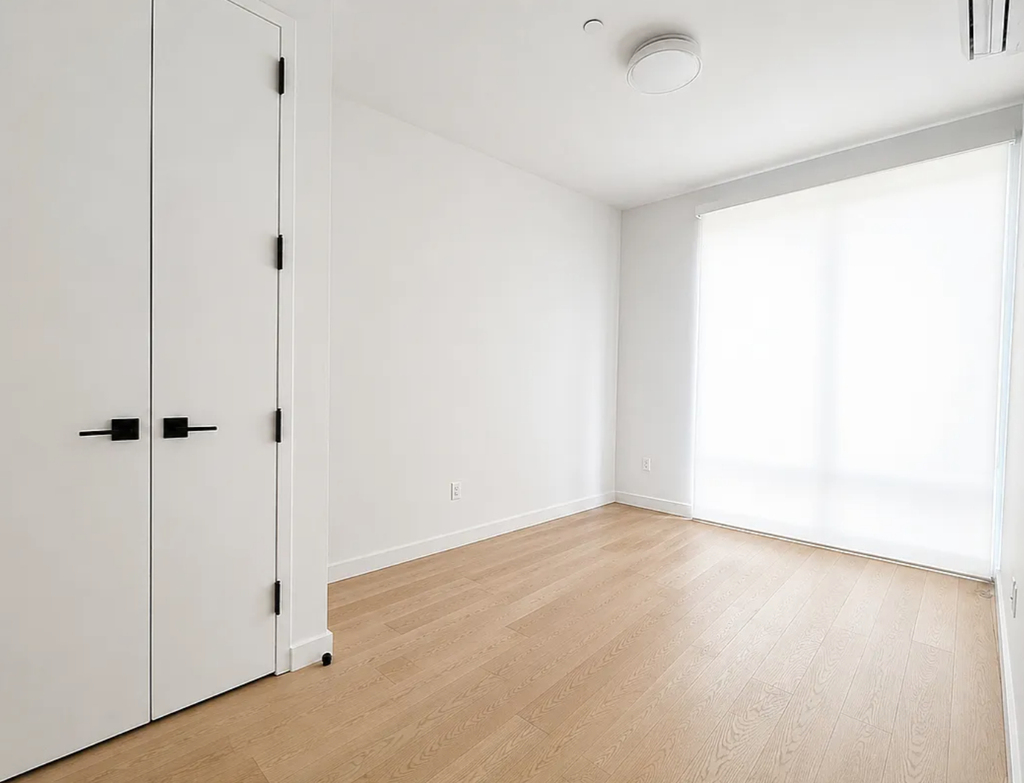 368 Leonard Street - Photo 1