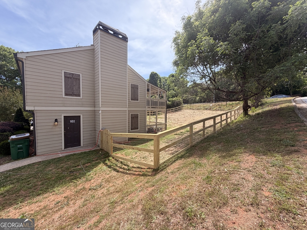 102 Welch Place - Photo 2