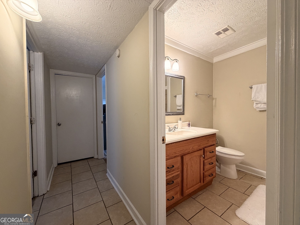 102 Welch Place - Photo 6