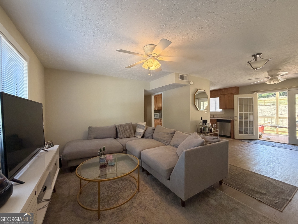 102 Welch Place - Photo 13