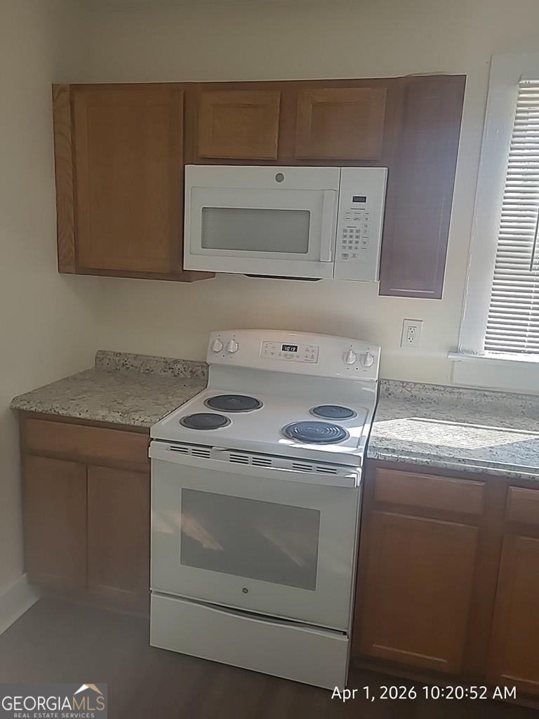 209 W Moore Street - Photo 2
