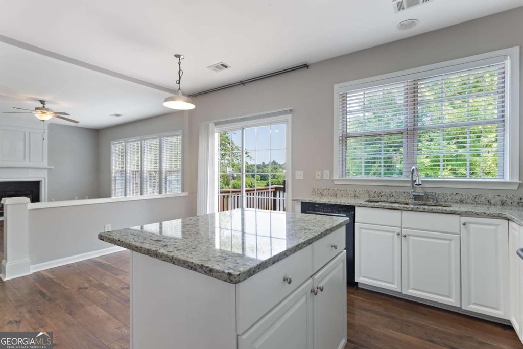 6250 Whirlaway Drive - Photo 8