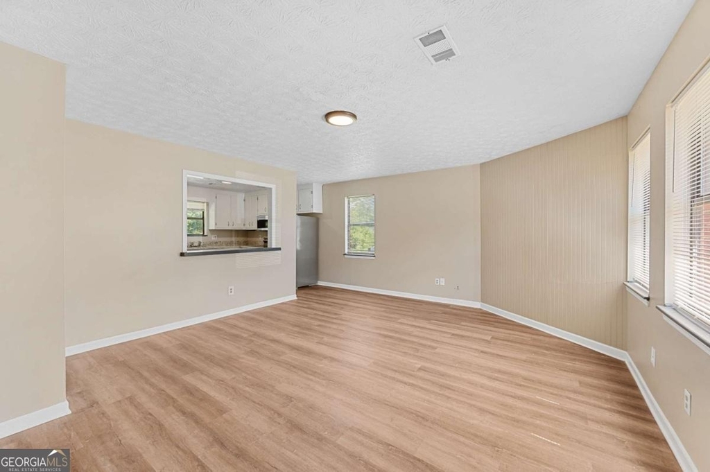 217 Tanglewood Drive - Photo 0