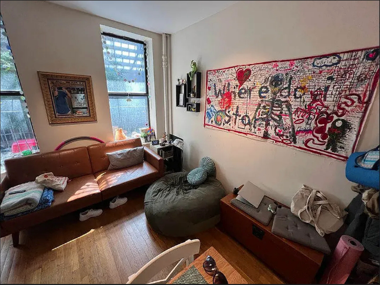 447 West 37th Street - Photo 2