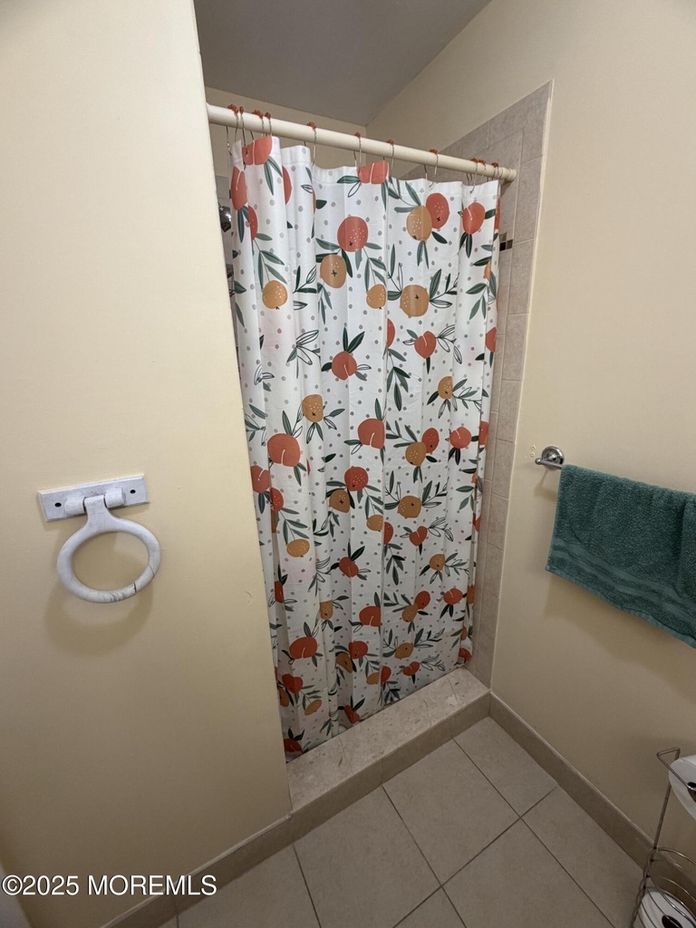 60 Sherman Avenue - Photo 8