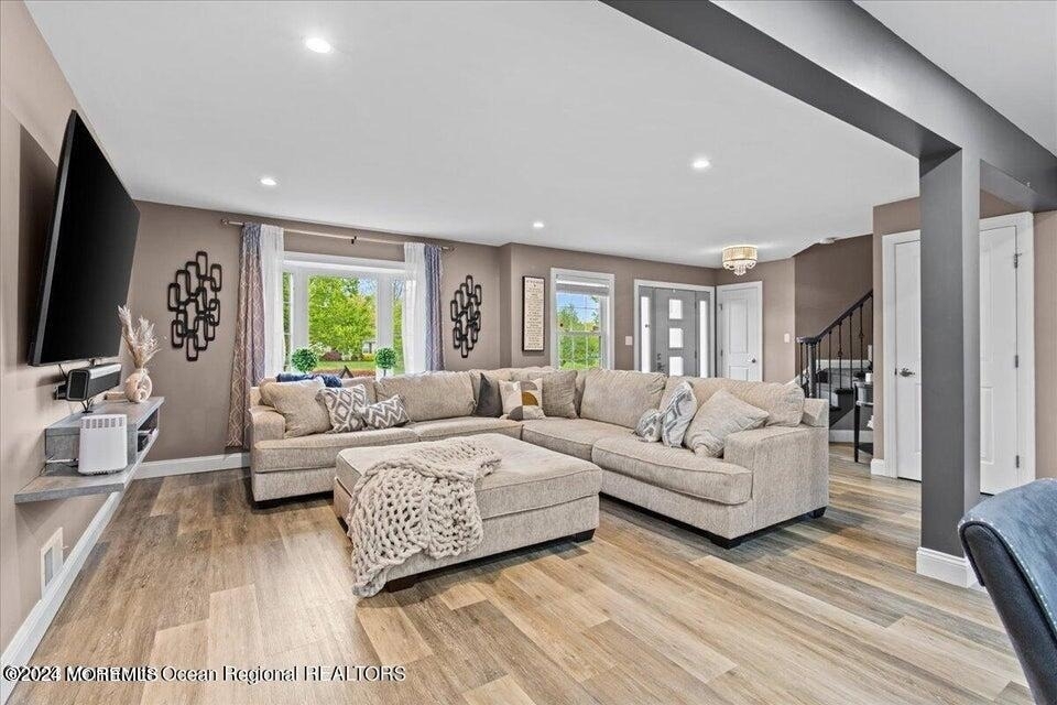 5 Autumn Avenue - Photo 1