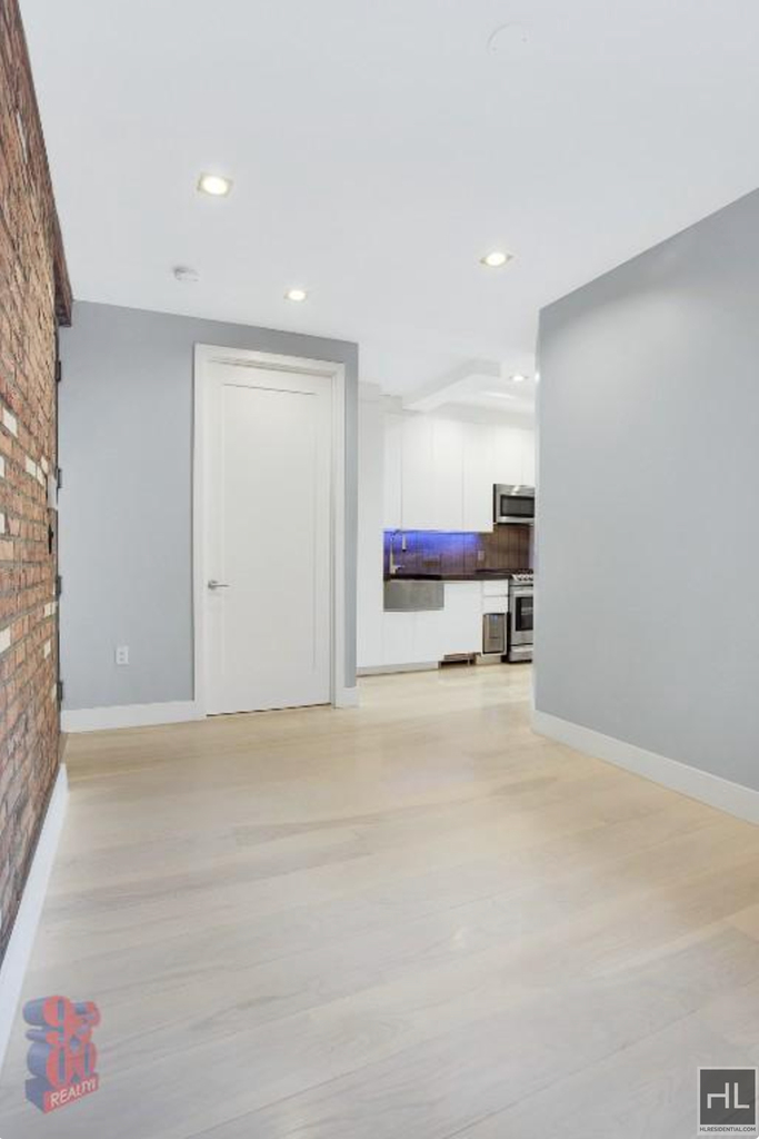 Stanton St. - Photo 1