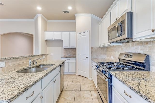 520 Pollyann Trail - Photo 6