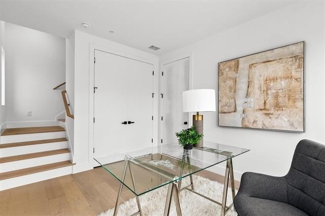 815 E 5th Avenue - Photo 4