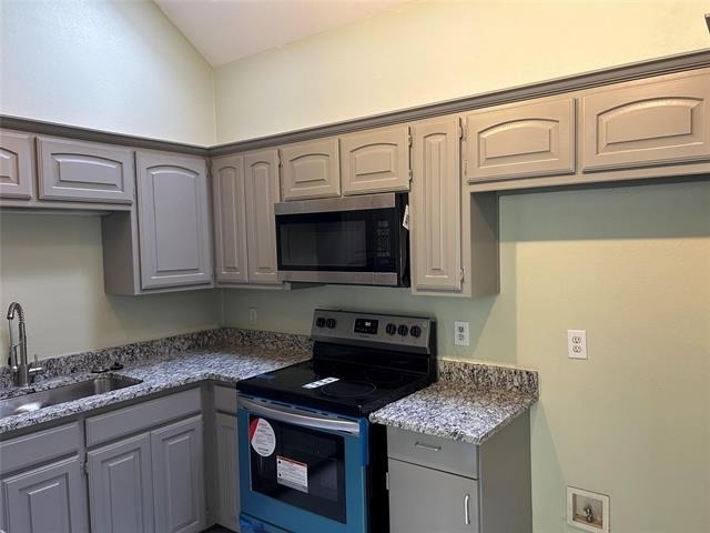 1505 Park Place - Photo 4