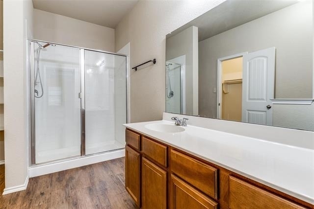 2903 Castlebend Drive - Photo 16