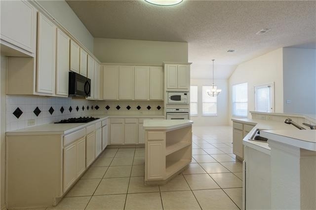 8216 Spring Valley Lane - Photo 7