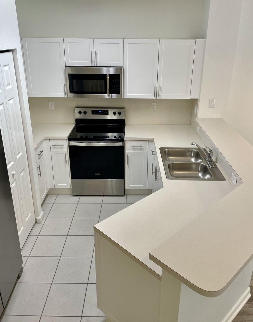 5064 Se Mariner Garden Circle - Photo 3