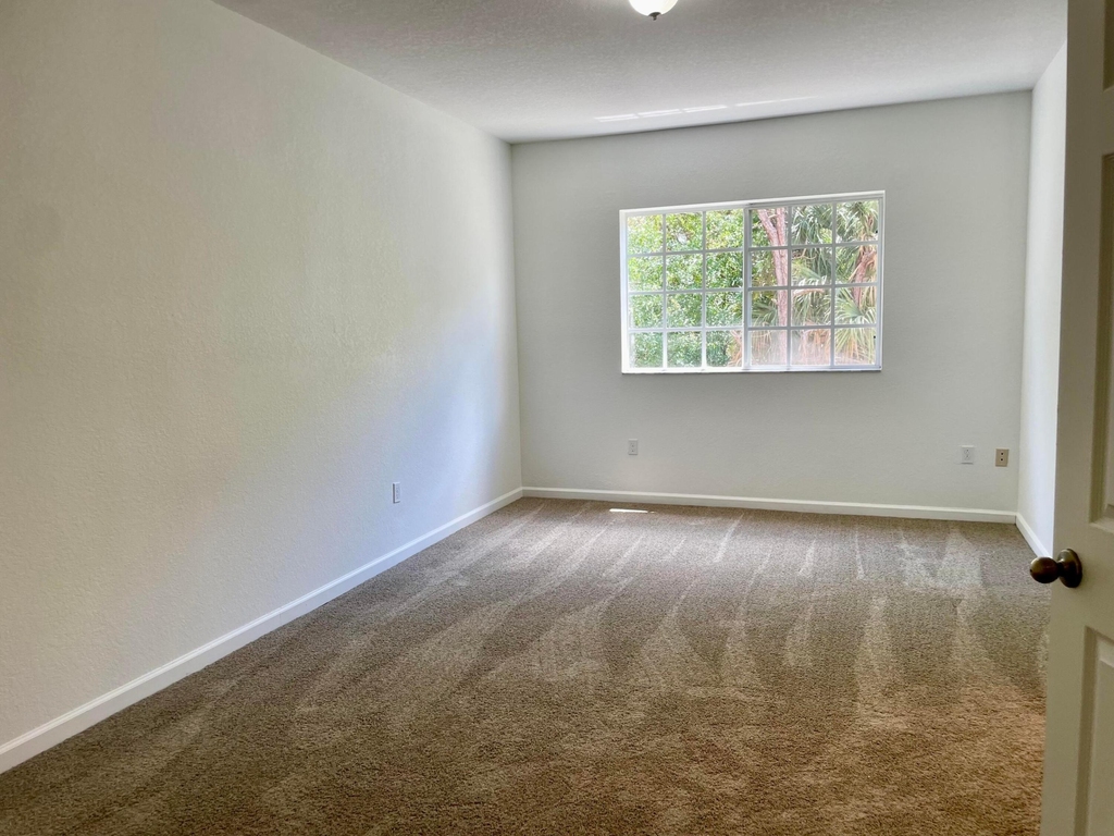 5064 Se Mariner Garden Circle - Photo 4