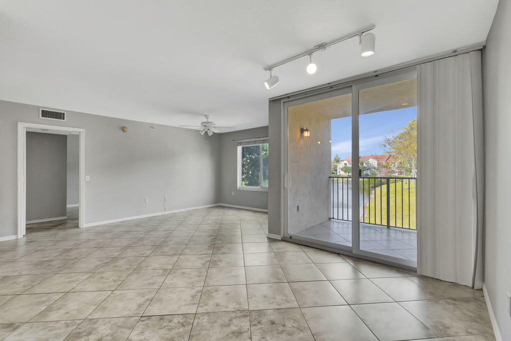 116 Villa Circle - Photo 4