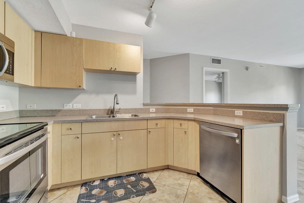116 Villa Circle - Photo 2
