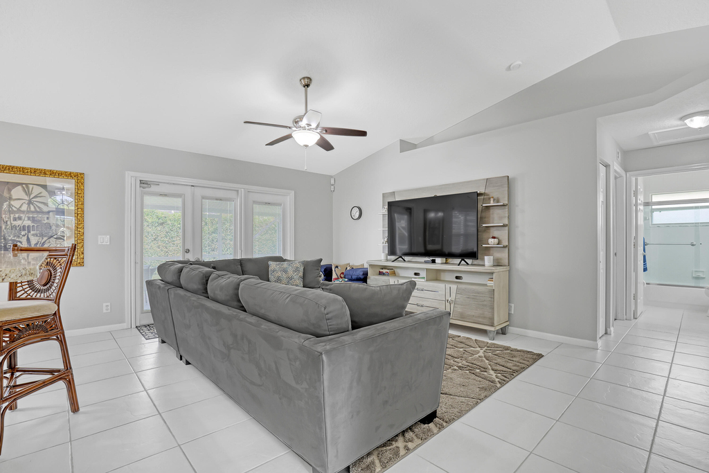 133 Black Olive Crescent - Photo 7