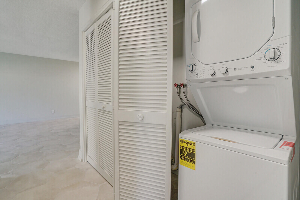 315 Venetian Drive - Photo 22