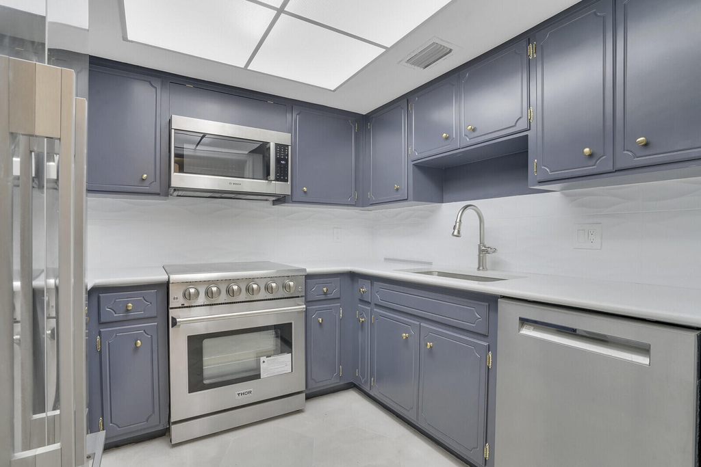 315 Venetian Drive - Photo 1