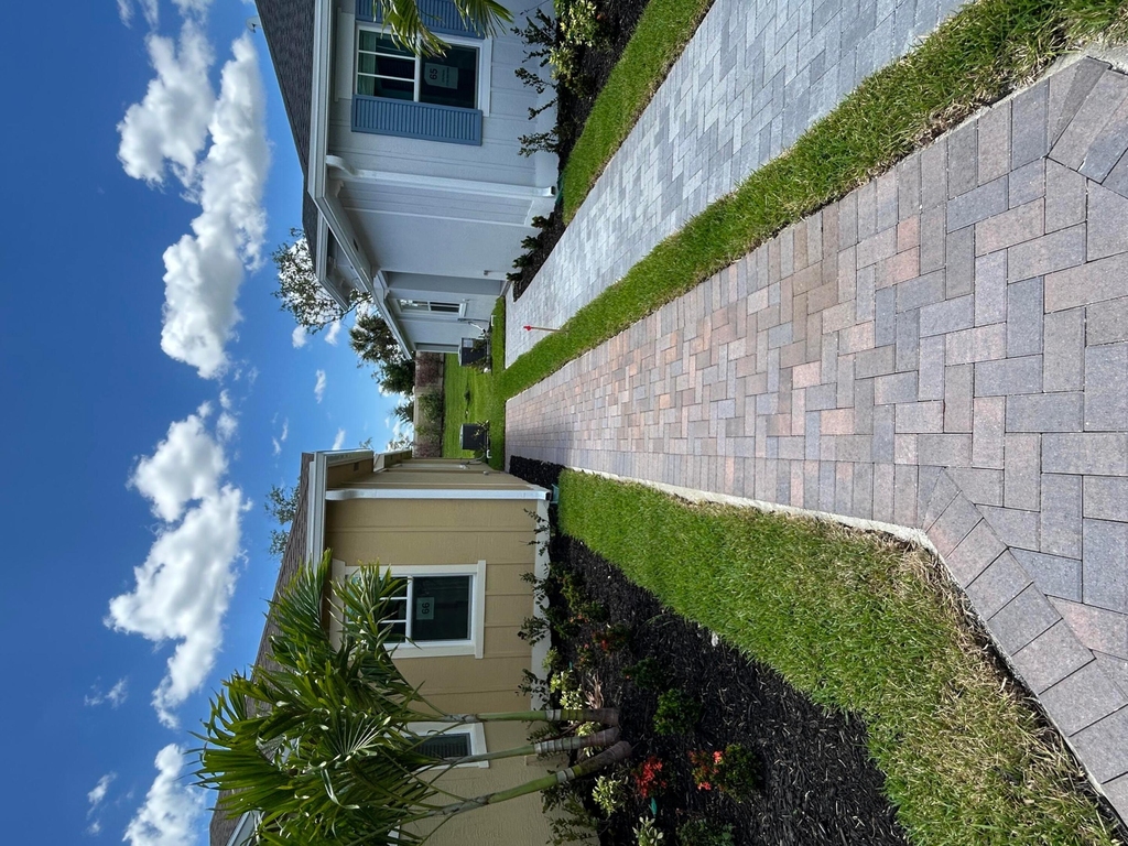 1769 Se Crosswood Way - Photo 1