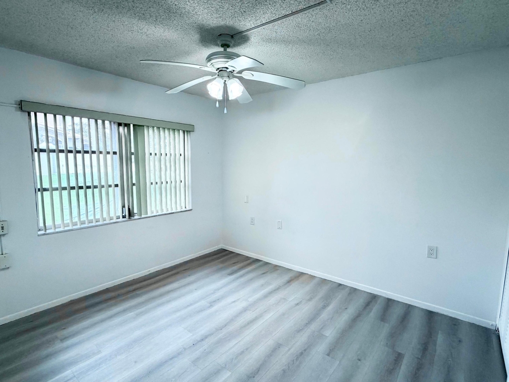 1101 Bahama Bend - Photo 18
