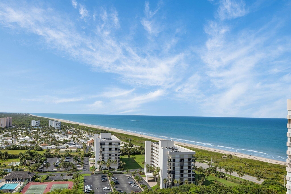 5049 N Hwy A1a - Photo 1