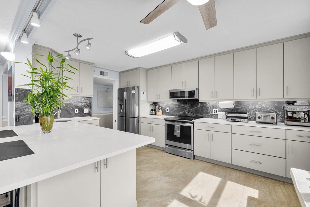 5049 N Hwy A1a - Photo 8