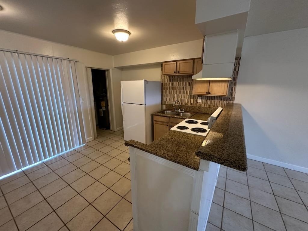 2601 Nw 64th Terrace - Photo 3