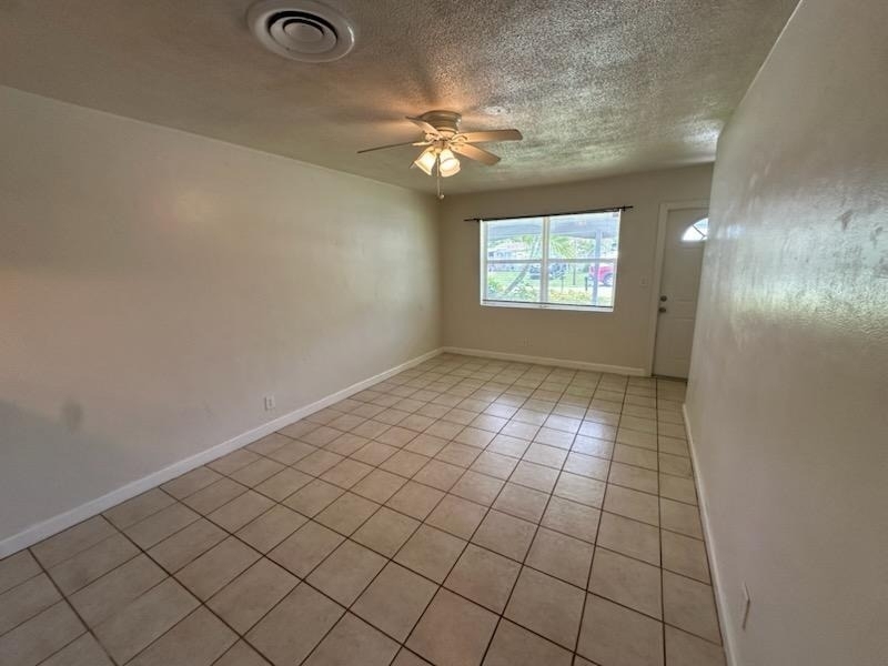 2601 Nw 64th Terrace - Photo 6