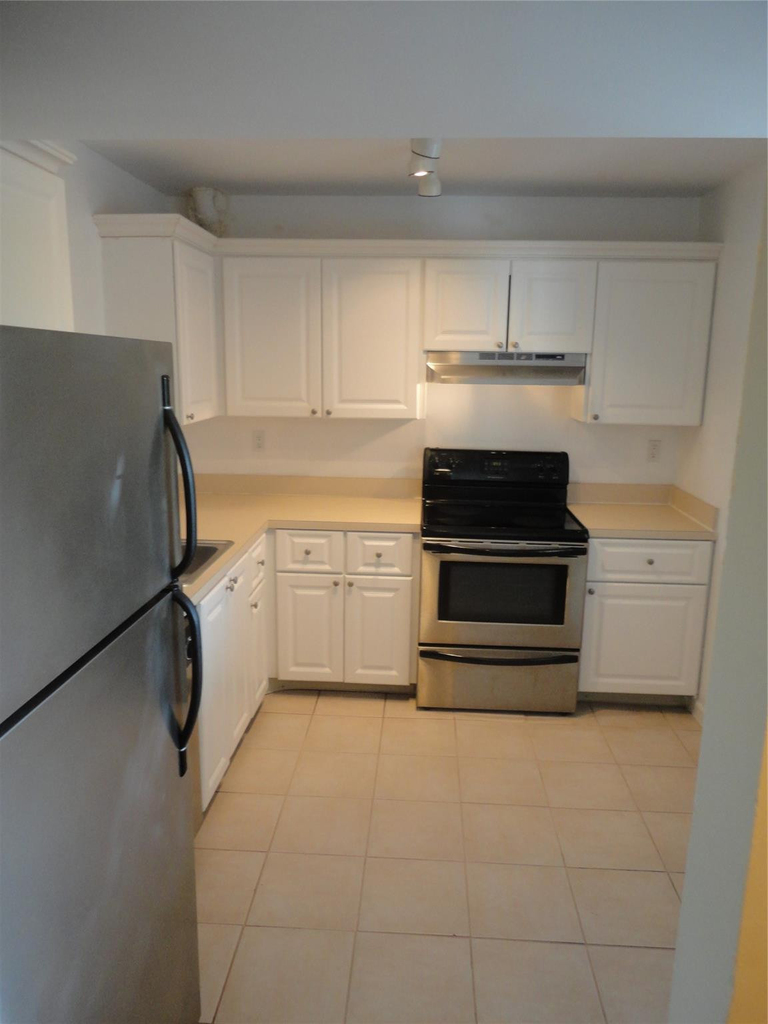 731 N Pine Island Road - Photo 0