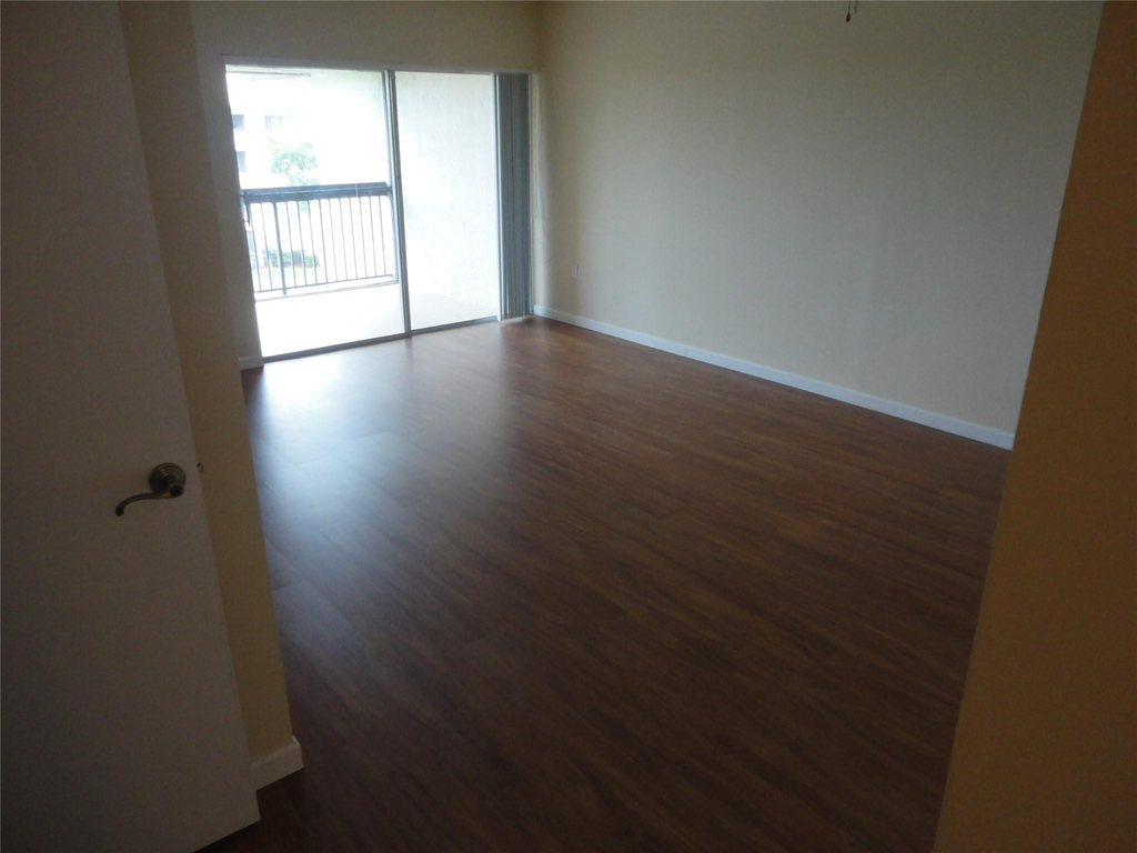 731 N Pine Island Road - Photo 6