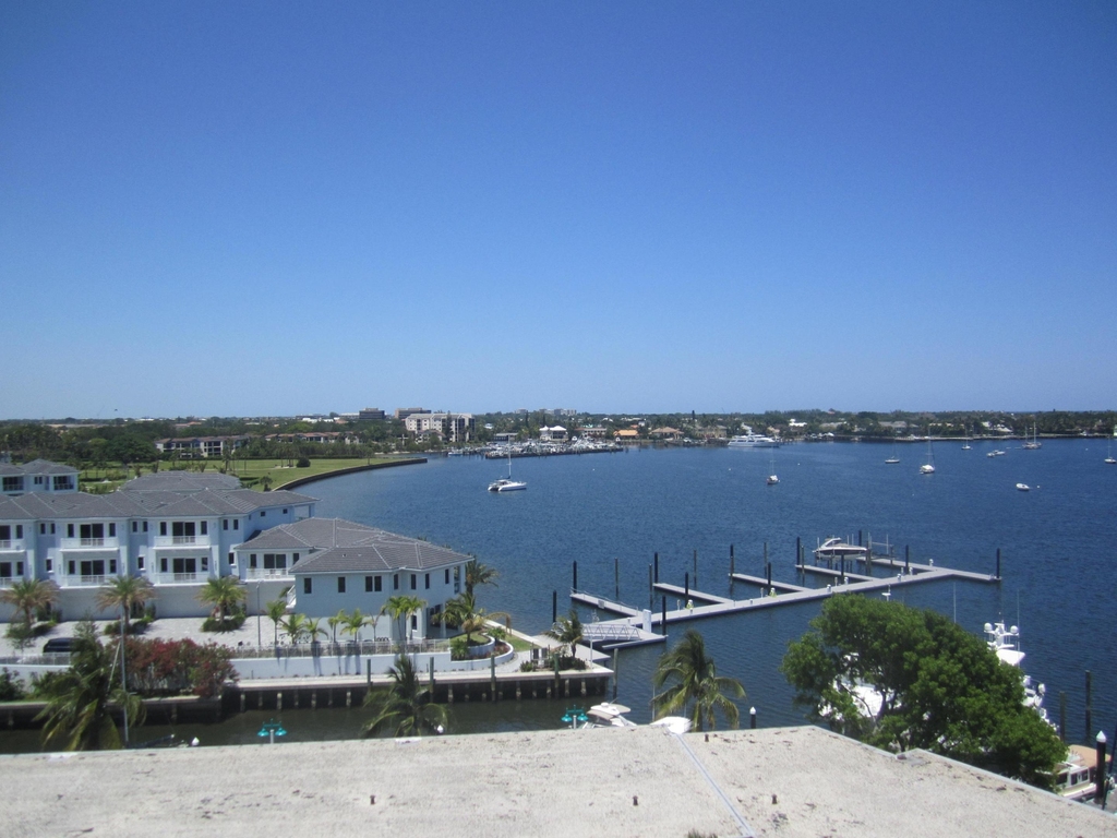 1208 Marine Way - Photo 2