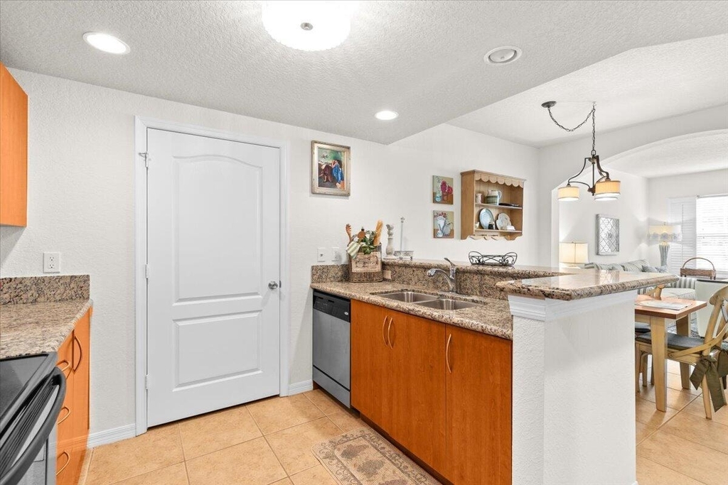 158 Sw Peacock Boulevard - Photo 5