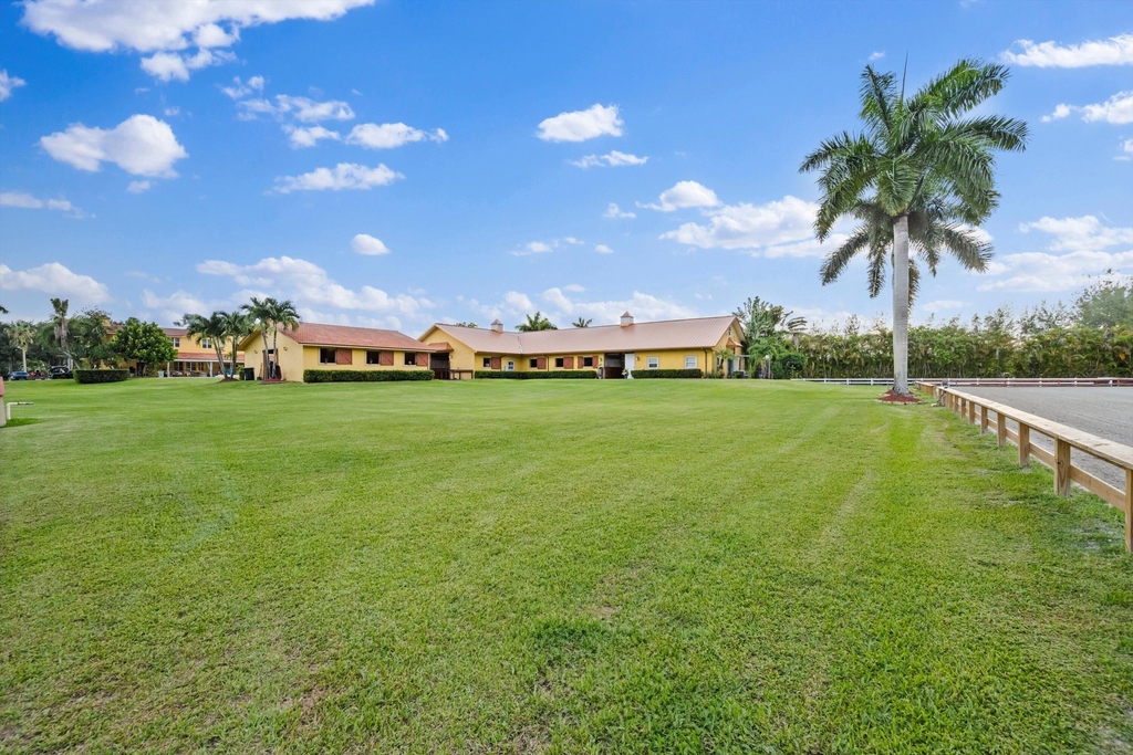11861 Hawk Hollow - Photo 11