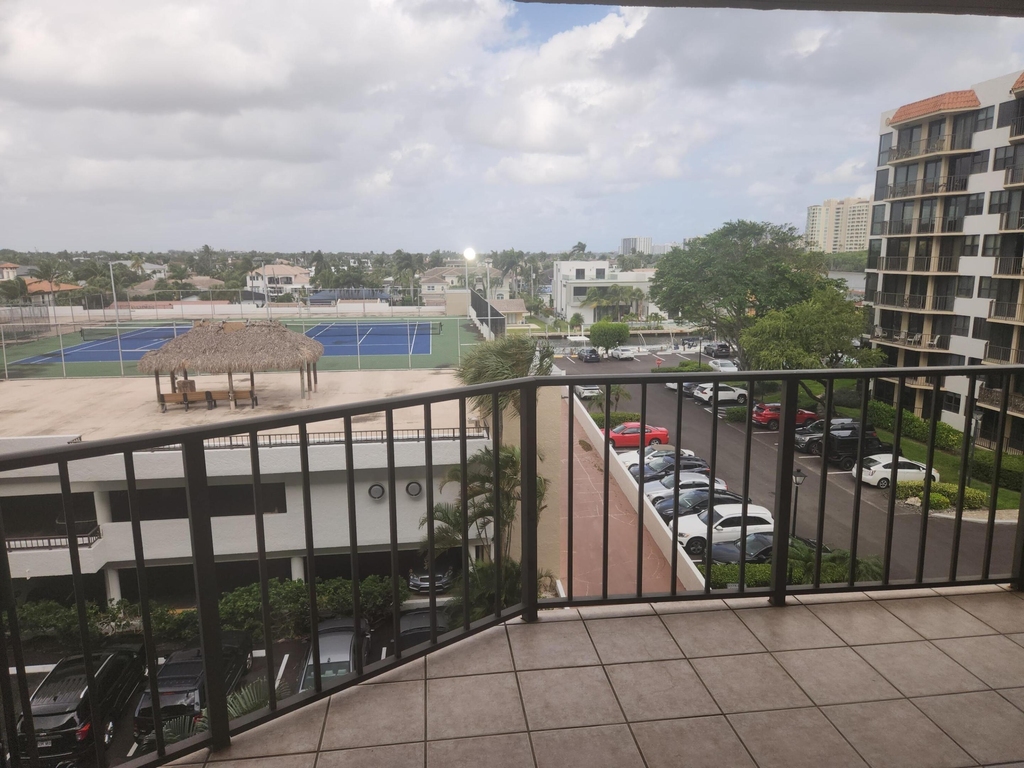 859 Jeffery Street - Photo 19