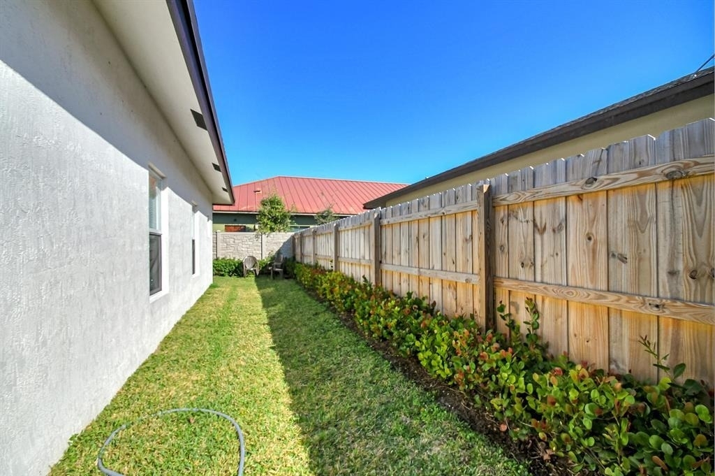 1566 W 26th Court - Photo 12