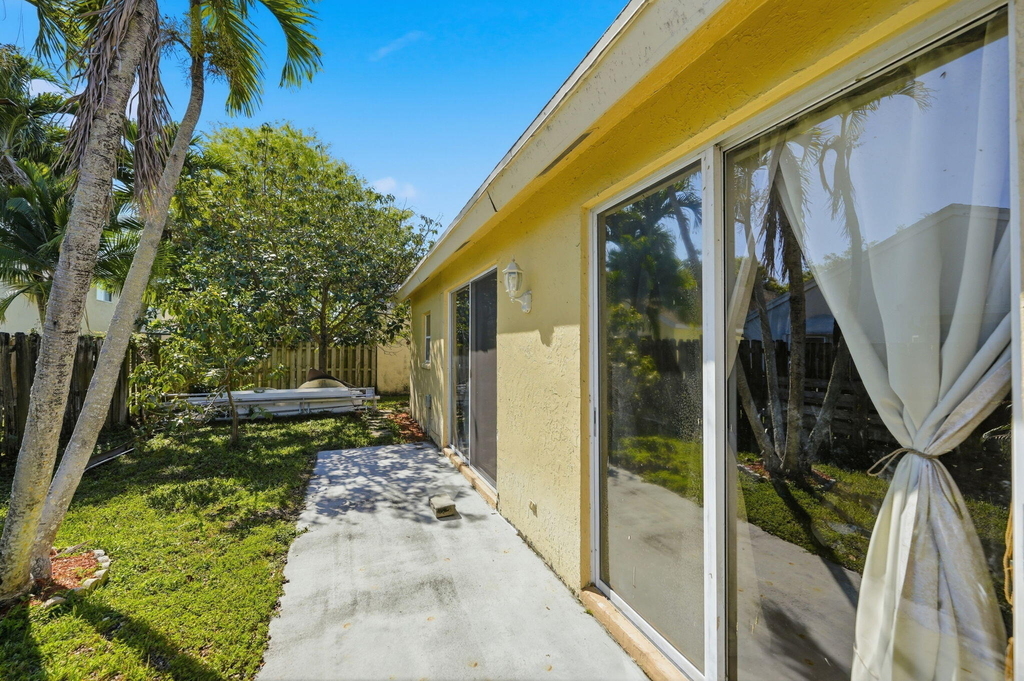 1239 Sussex Street - Photo 23