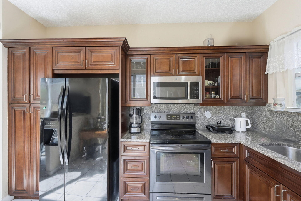 1239 Sussex Street - Photo 1