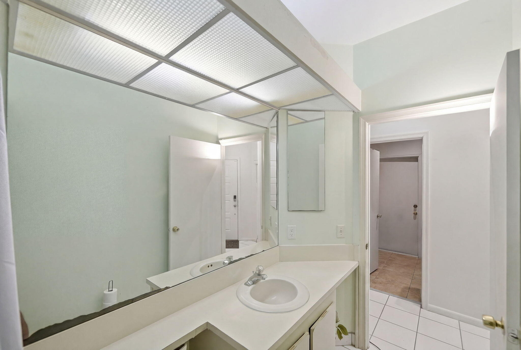 1239 Sussex Street - Photo 18