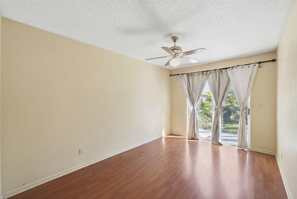 1239 Sussex Street - Photo 27