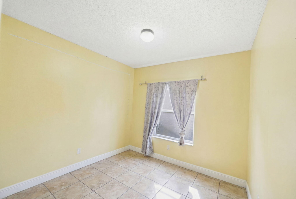 1239 Sussex Street - Photo 15