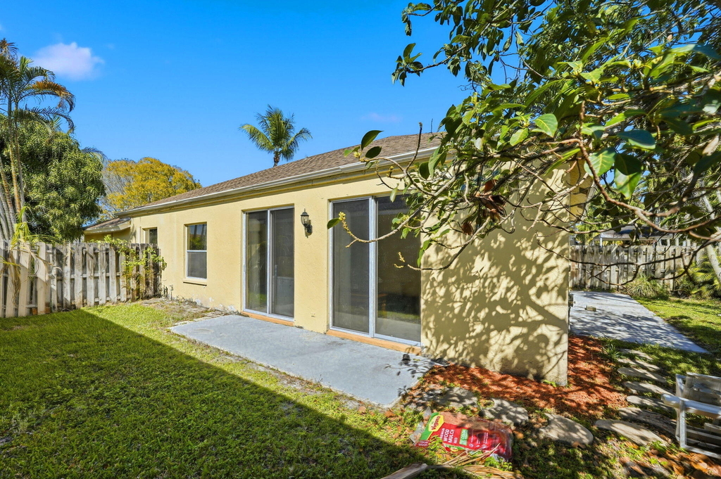 1239 Sussex Street - Photo 20