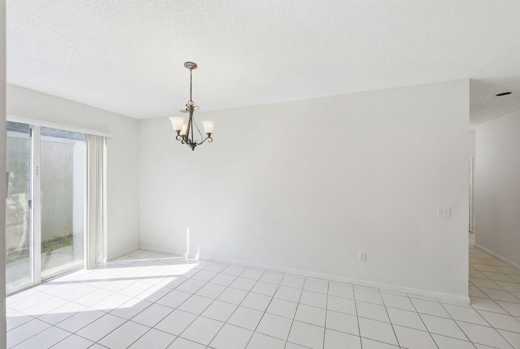 1239 Sussex Street - Photo 4