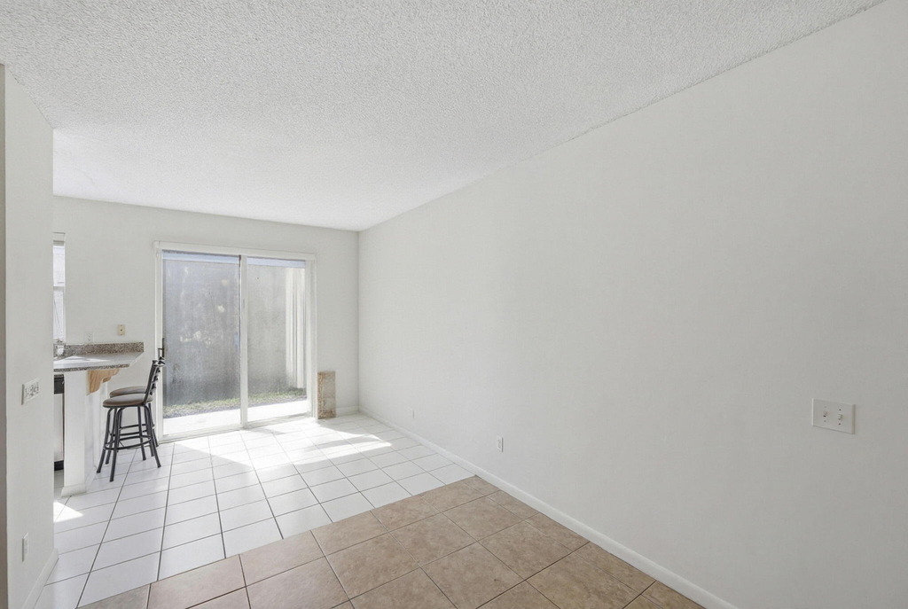 1239 Sussex Street - Photo 11