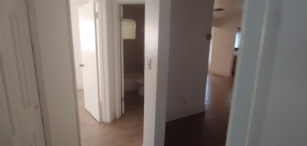 3860 Nw 8th Place - Photo 10