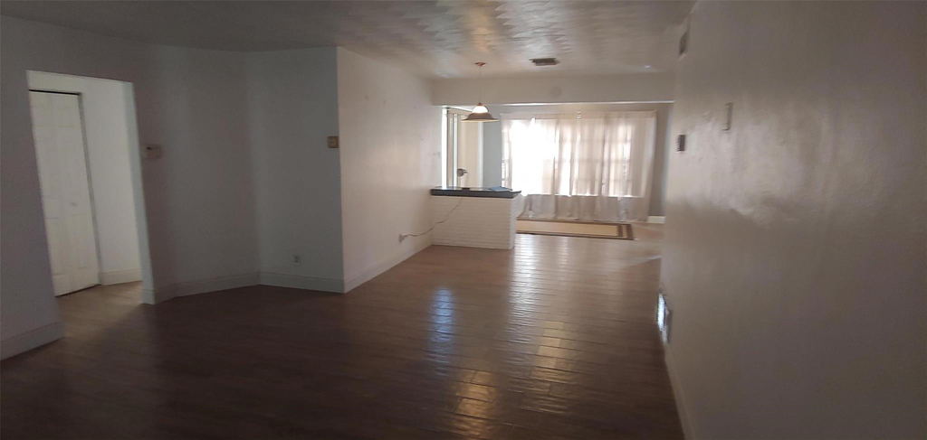 3860 Nw 8th Place - Photo 2