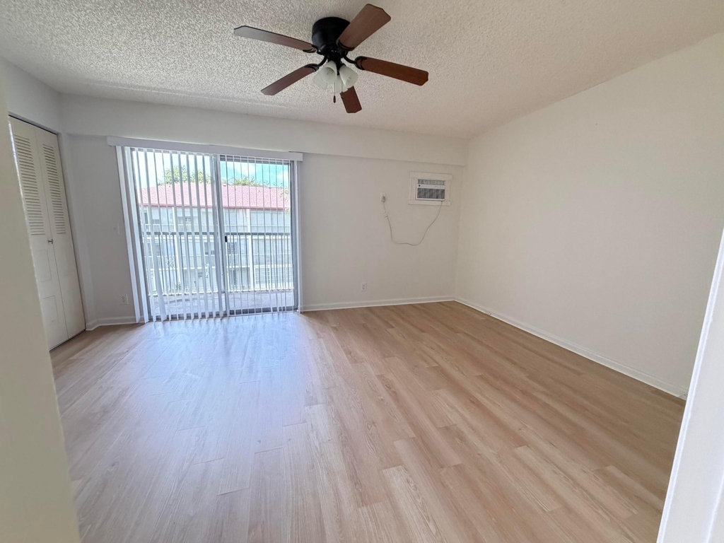 100 Sw 132nd Way - Photo 9